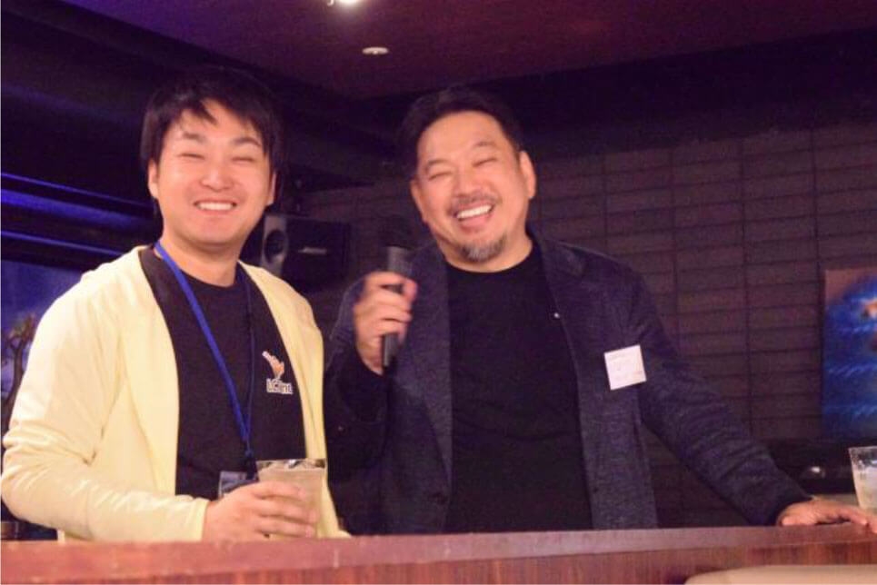 山口代表と株式会社ペンシルの覚田会長が並んで笑顔の写真